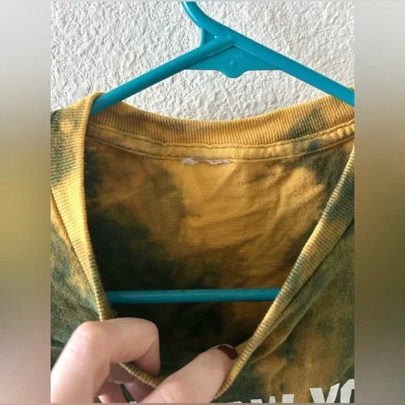 Bleach Dyed/Family Guy Tee/No Size/No Brand - Picture 4 of 8